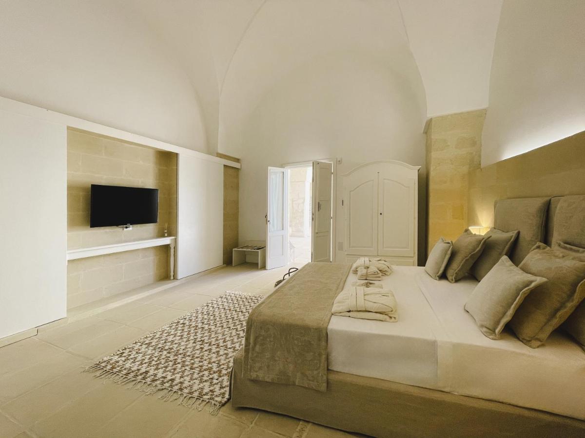 Bed and Breakfast Masseria Paralupi Lecce Exterior foto