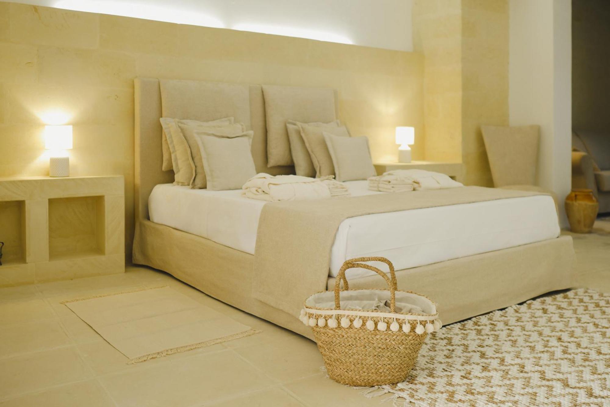 Bed and Breakfast Masseria Paralupi Lecce Exterior foto